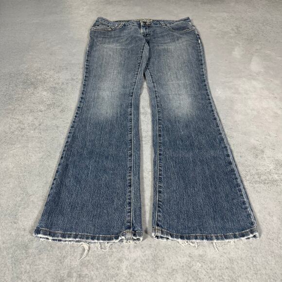 American Eagle Bootcut Jeans Medium Wash - Size: Womens 31W - Picture 2 of 10